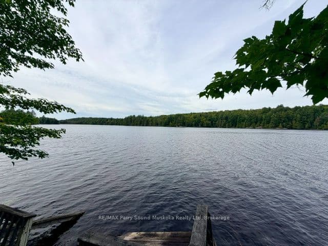 220 East Whalley Lake Road E, Magnetawan, ON P0A 1P0 – main photo