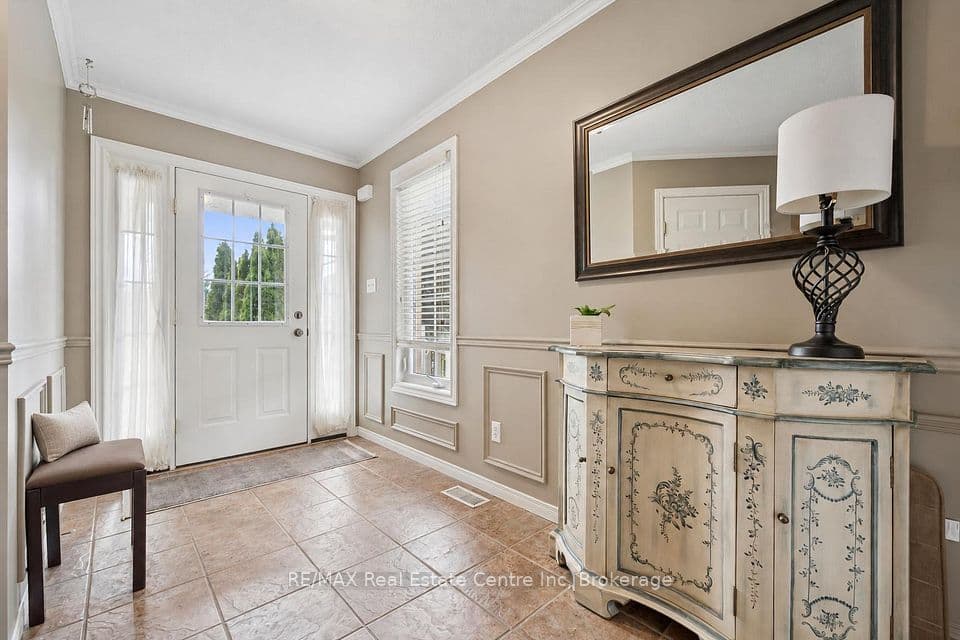 4 HUNT Street, Guelph, ON N1L 1L5 – photo 2