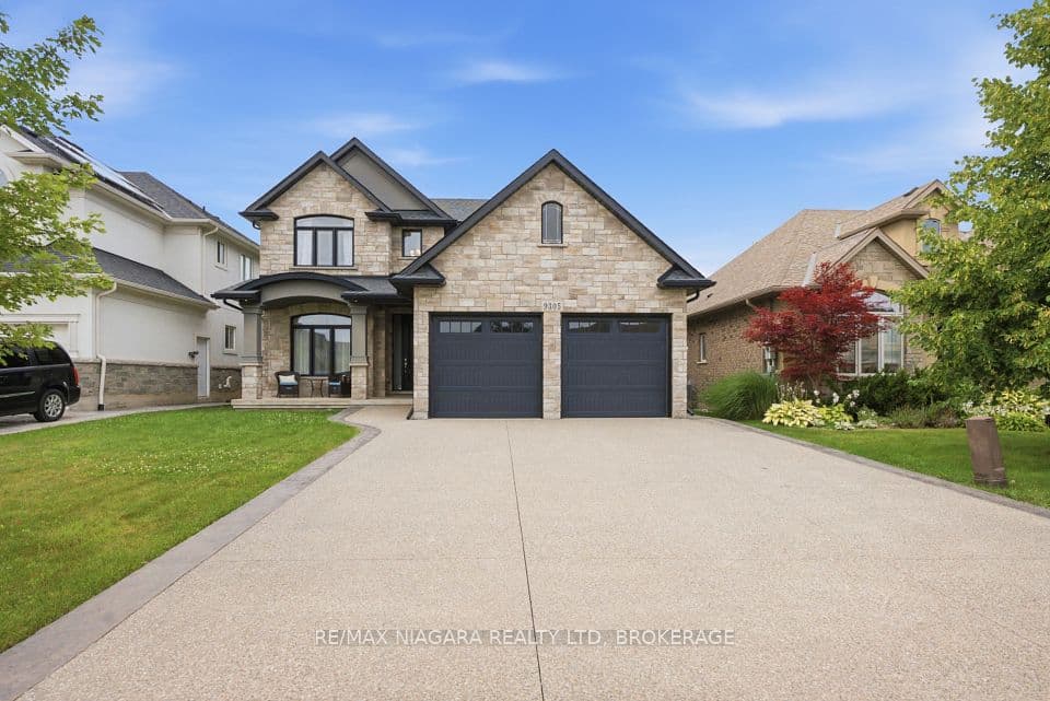 9305 Eagle Ridge Drive, Niagara Falls, ON L2H 0G4 – main photo