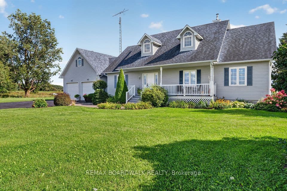1064 Route 400, Russell, ON K0A 1W0 – photo 2