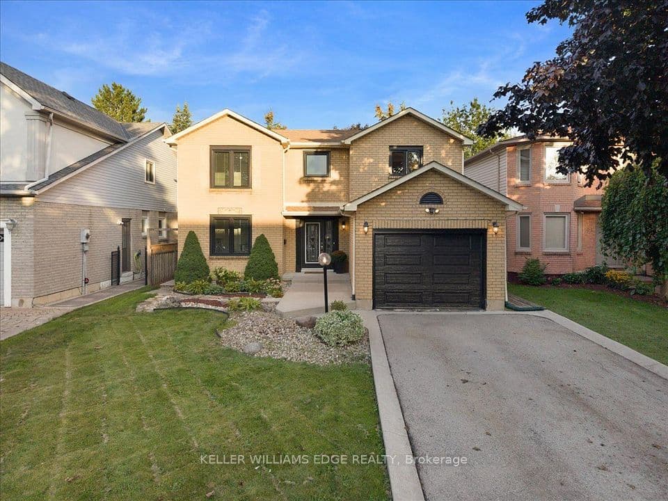 37 Bourbon Court, Hamilton, ON L9B 2E9 – main photo