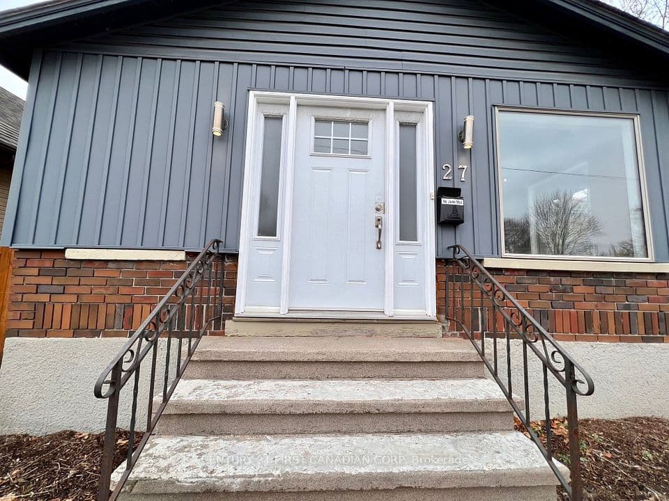 27 Wharncliffe Road S, London South, ON N6J 2J5 – main photo