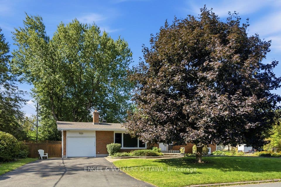 20 Parthia Avenue, Cityview - Parkwoods Hills - Rideau Shore, ON K2E 5J9 – main photo