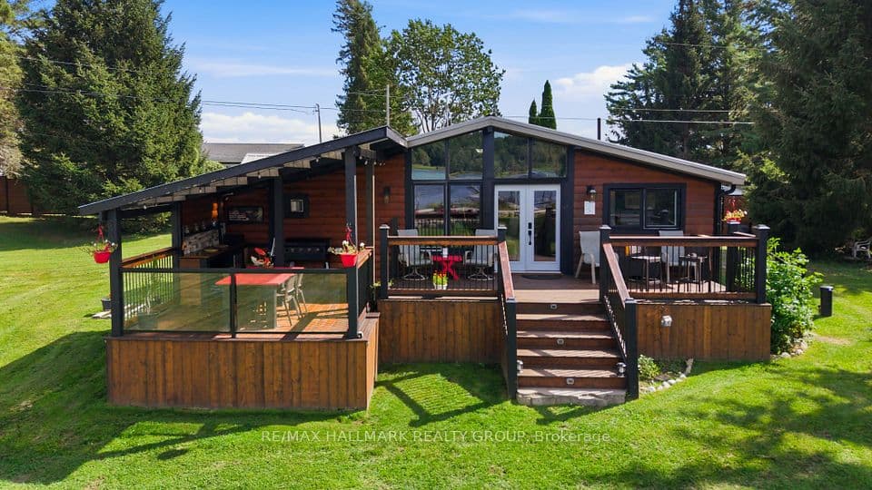 92 Kerry Point Road, Leeds and the Thousand Islands, ON K0E 1L0 – main photo