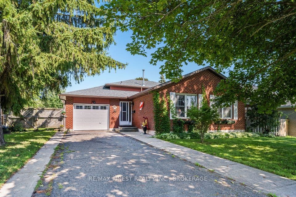 105 Grenadier Drive, Kingston, ON K7K 6E7 – main photo