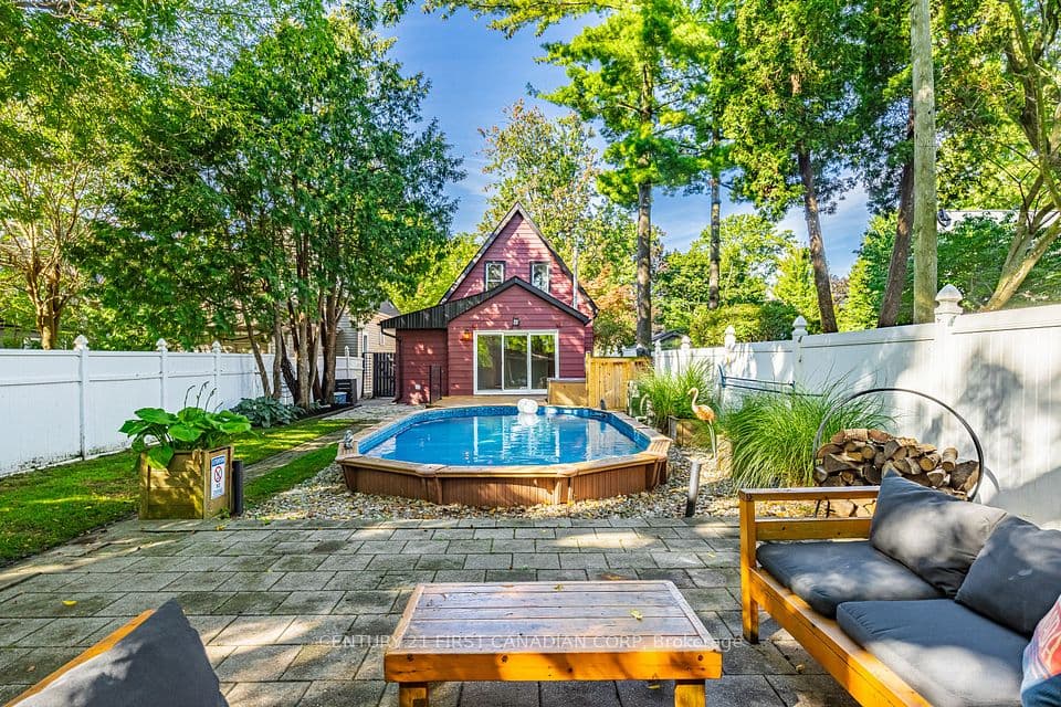 26 Thornton Avenue, London East, ON N5Y 2Y2 – main photo