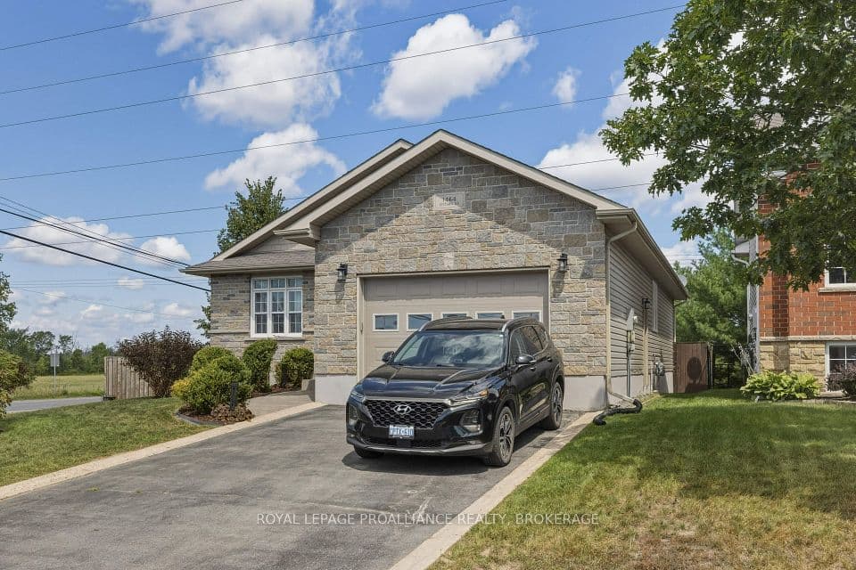 1464 Ottawa Street, Kingston, ON K7P 0C2 – photo 2