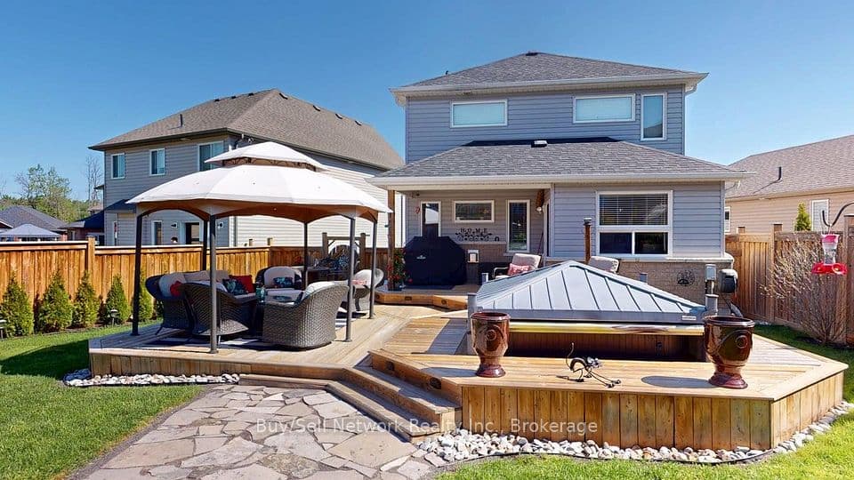 12 Summer Lane, Peterborough, ON K9L 0G4 – photo 2