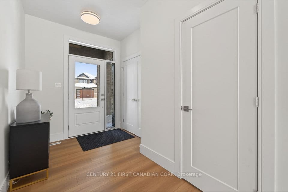 16 Sheldabren Street, North Middlesex, ON N0M 1A0 – photo 3