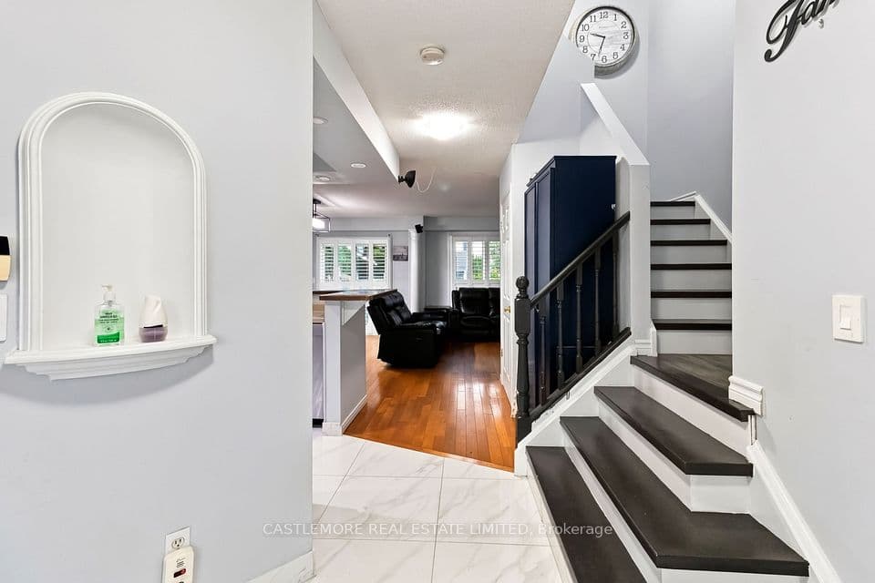 164 Silurian Drive, Guelph, ON N1E 7E7 – photo 3