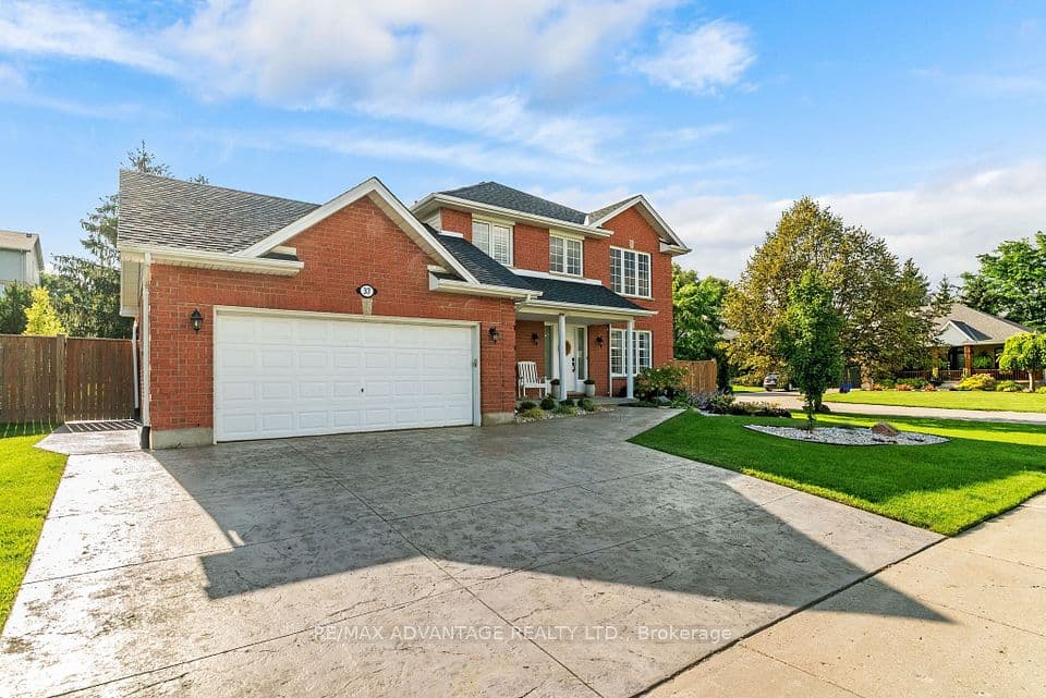 37 Calvert Lane, Middlesex Centre, ON N0M 2A0 – photo 2