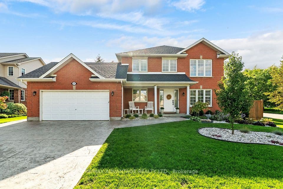 37 Calvert Lane, Middlesex Centre, ON N0M 2A0 – main photo