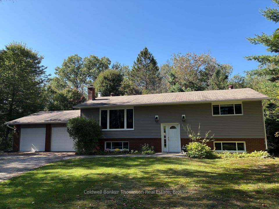 40 Tebby Boulevard, South River, ON P0A 1X0 – main photo