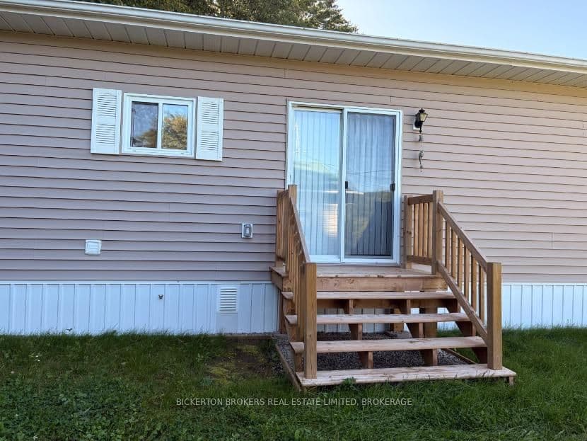 5 Pine Ridge Village - HWY 32 Highway, Leeds and the Thousand Islands, ON K0H 2N0 – photo 3
