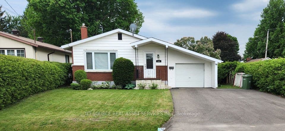 192 Ellis Avenue, Pembroke, ON K8A 2J1 – main photo