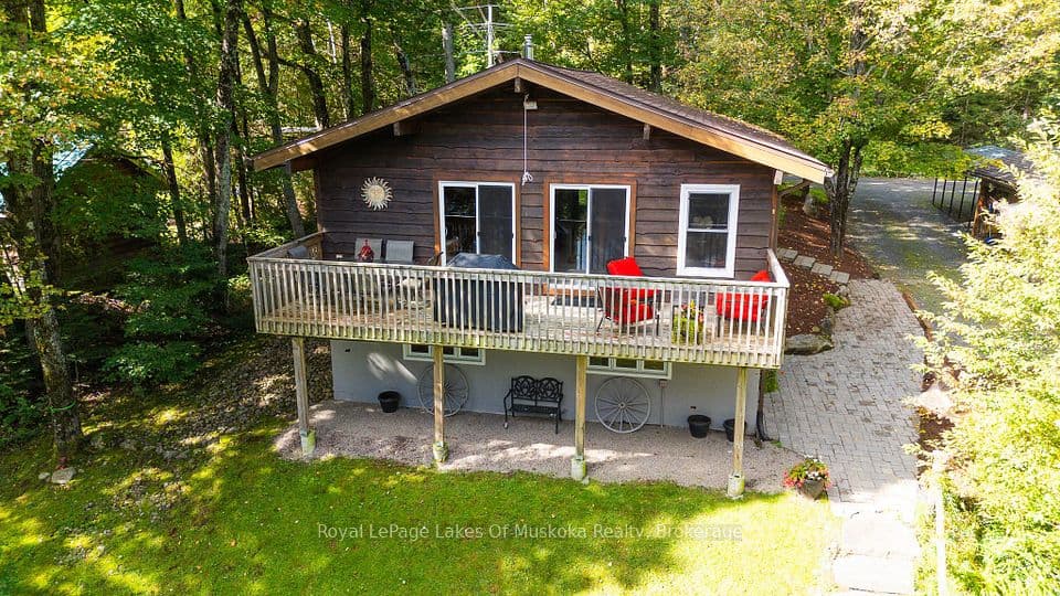 1053 Atkins Lake Road, Bracebridge, ON P1L 1W9 – photo 2