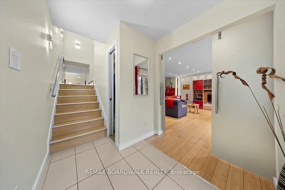 154 Duford Street, Vanier and Kingsview Park, ON K1L 6Z7 – photo 3