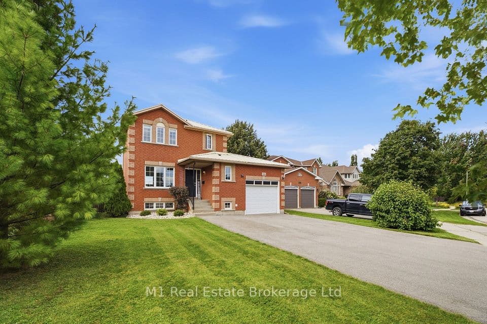 308 Daniel Crescent, Centre Wellington, ON N0B 1S0 – photo 3