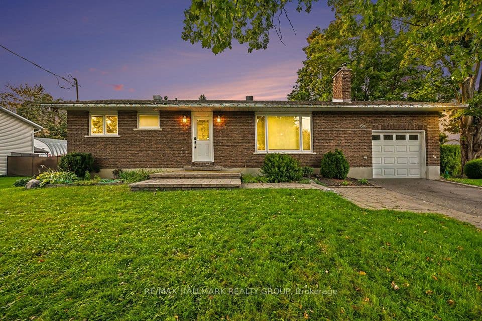 65 Christopher Hamilton Street, Stittsville - Munster - Richmond, ON K0A 2Z0 – main photo