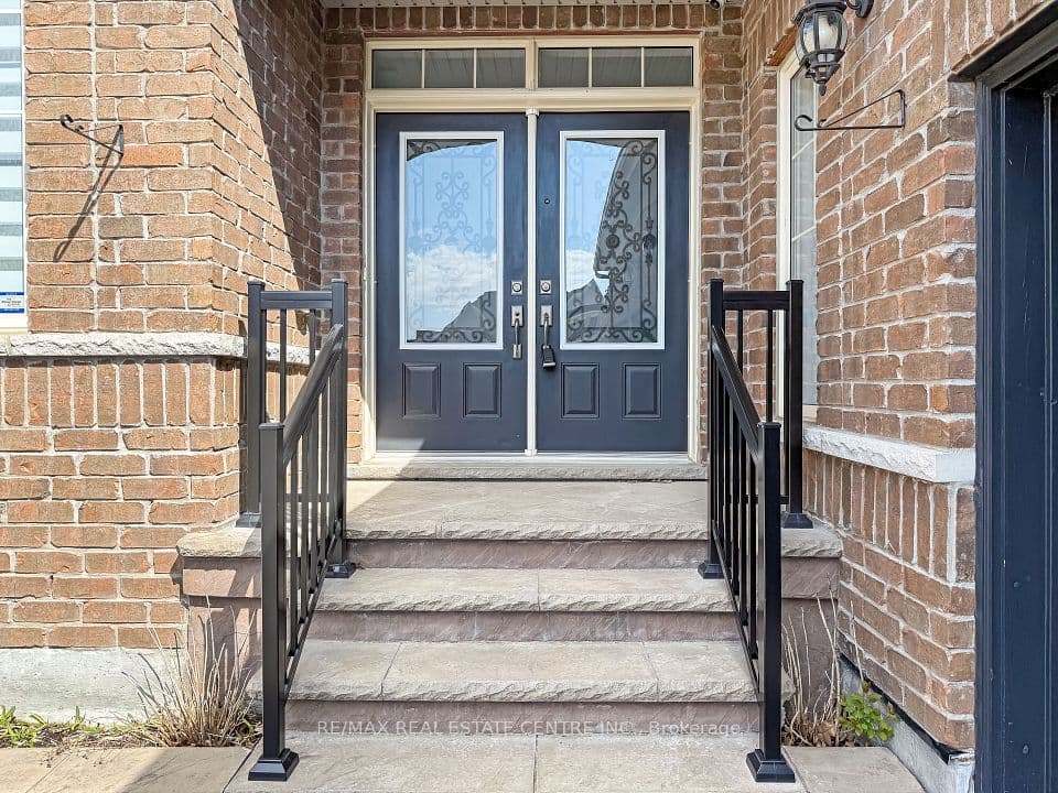 33 Stonegate Avenue, Mono, ON L9W 6X1 – photo 2