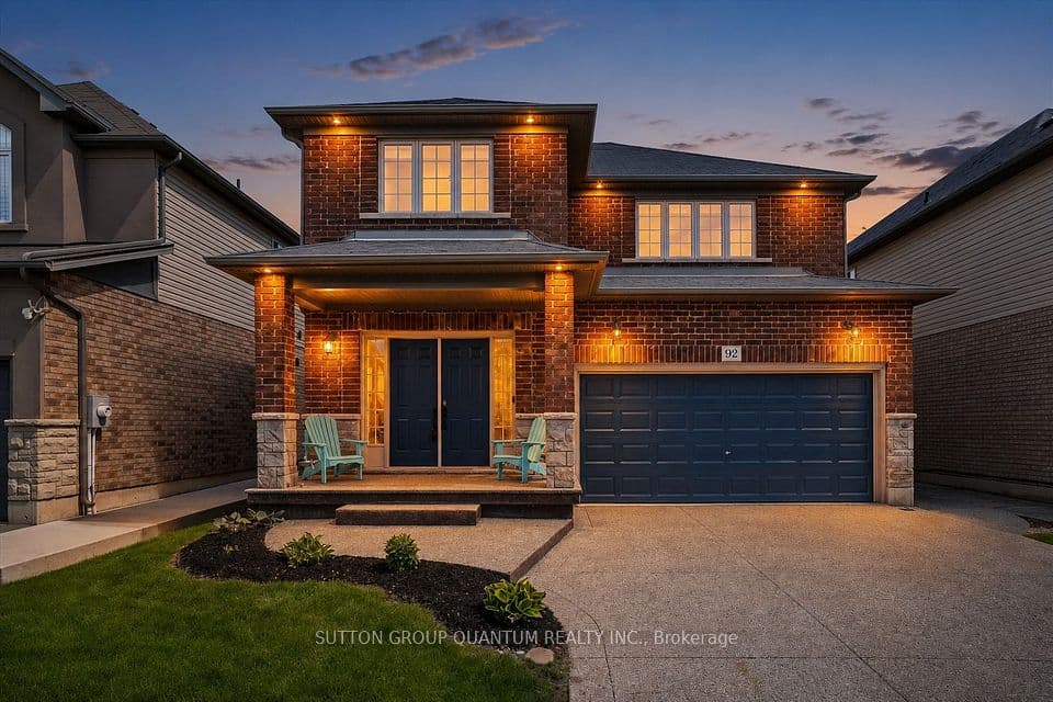 92 Garinger Crescent, Hamilton, ON L0R 1C0 – main photo