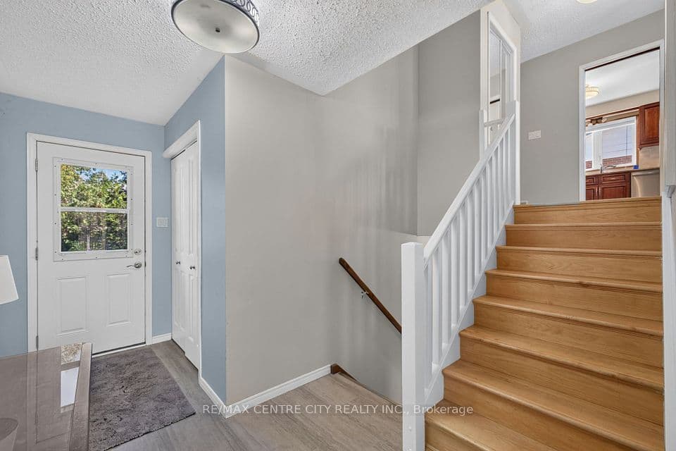 59 Westgate Avenue, Strathroy-Caradoc, ON N7G 3S9 – photo 3
