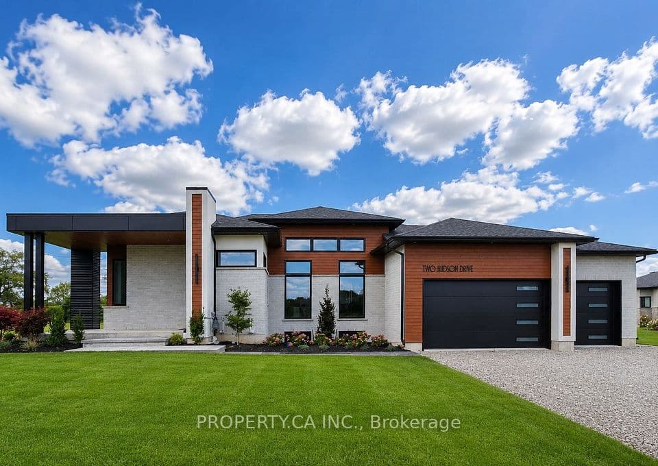 2 Hudson Drive, Brantford, ON N3T 0V6 – main photo