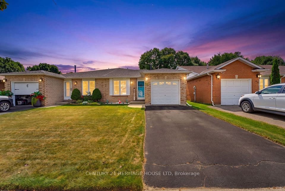 42 Buchanan Crescent, Brantford, ON N3P 2A5 – main photo