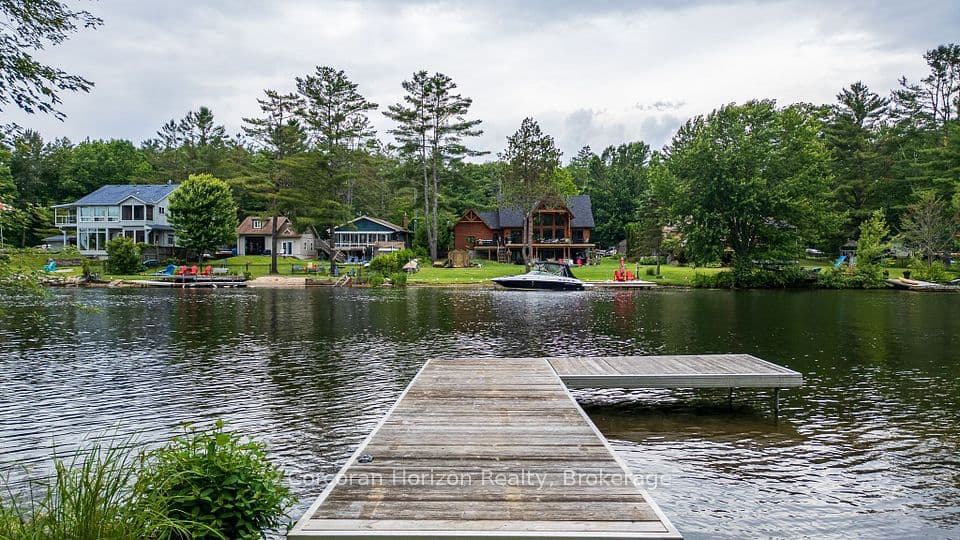 1068 Hartley Road, Gravenhurst, ON P0E 1N0 – main photo