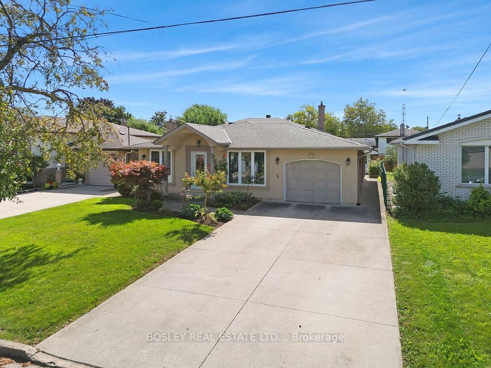 5 Bendingroad Crescent, St. Catharines, ON L2N 5R4 – main photo
