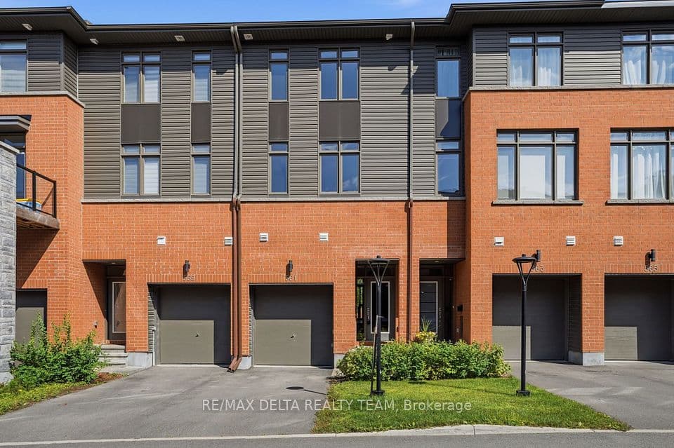 561 Halo Private, Orleans - Convent Glen and Area, ON K1C 0C7 – photo 2