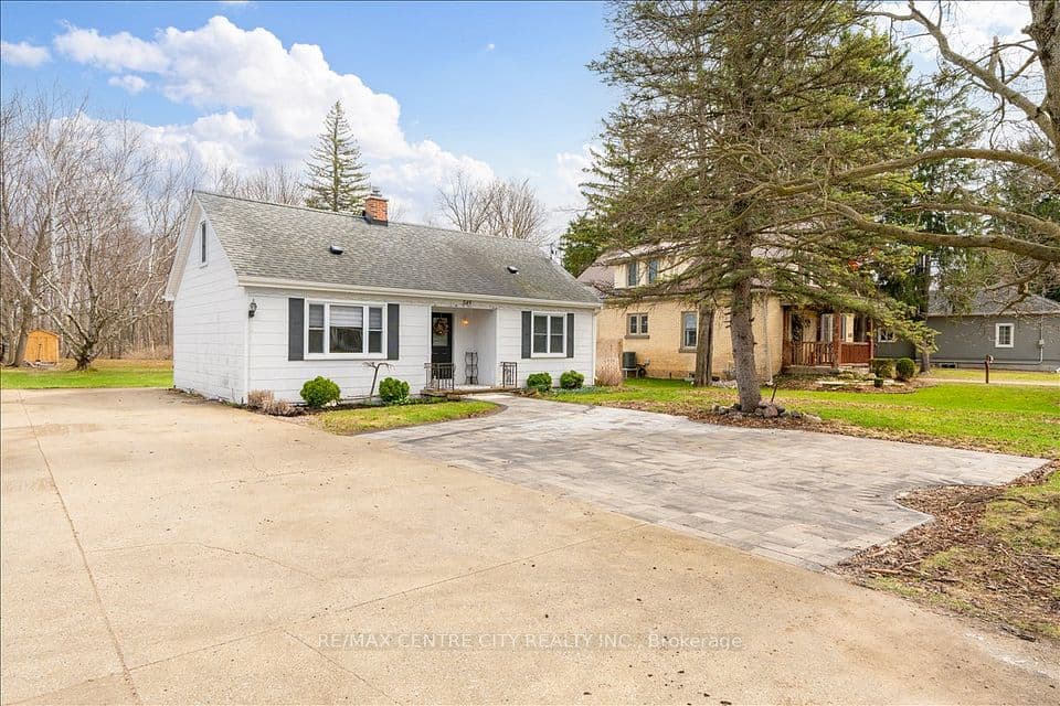 549 Victoria Street, Strathroy-Caradoc, ON N7G 3C2 – main photo