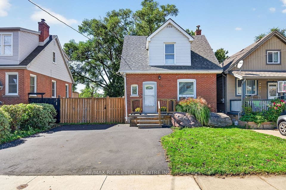 56 East 23rd Street, Hamilton, ON L8V 2W6 – main photo