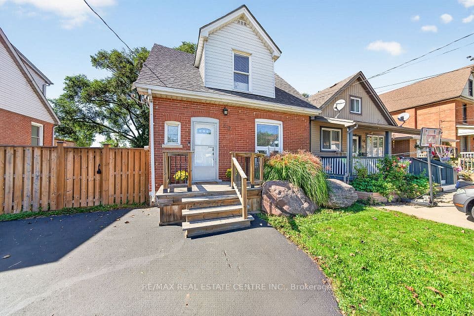 56 East 23rd Street, Hamilton, ON L8V 2W6 – photo 3