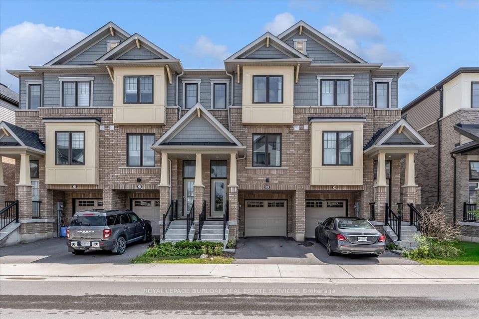 185 Bedrock Drive 24, Hamilton, ON L8J 0M5 – main photo