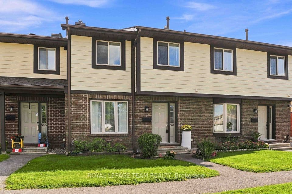 50E Medhurst Drive, Tanglewood - Grenfell Glen - Pineglen, ON K2G 4V2 – photo 2