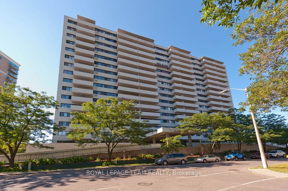 40 Landry Street 310, Vanier and Kingsview Park, ON K1L 8K4 – main photo