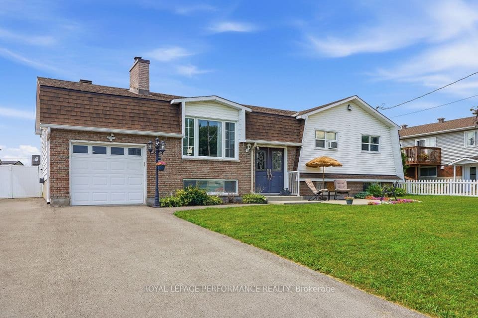 321 Sainte-Anne Street, Clarence-Rockland, ON K4K 1C1 – photo 2