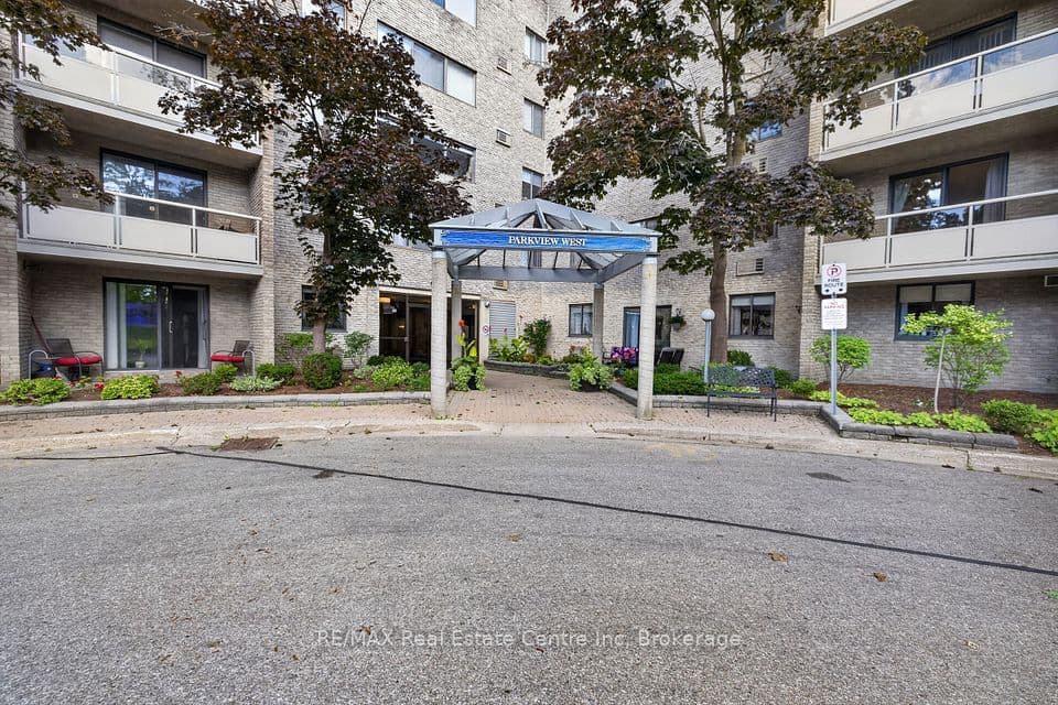 93 Westwood Road 103, Guelph, ON N1H 7J7 – photo 2