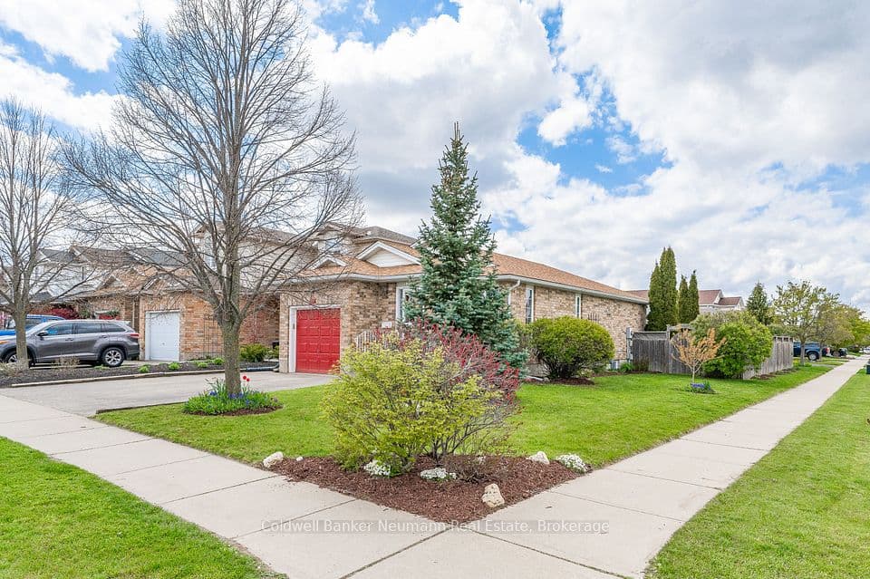 116 Doyle Drive, Guelph, ON N1G 5B4 – main photo