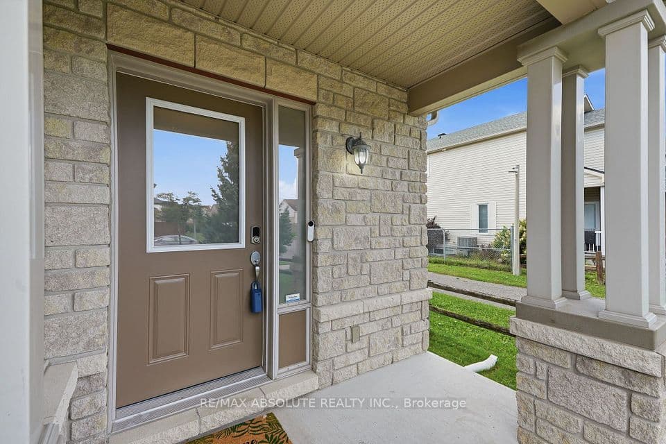 2198 Nantes Street, Orleans - Cumberland and Area, ON K4A 4E5 – photo 2