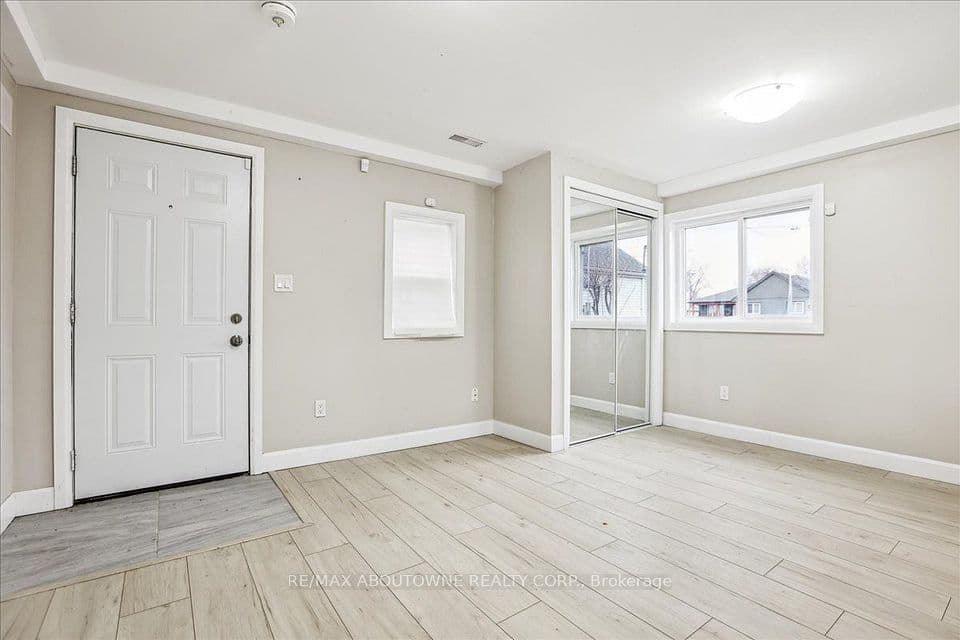 19 Bailey Street, St. Catharines, ON L2S 1J3 – photo 3