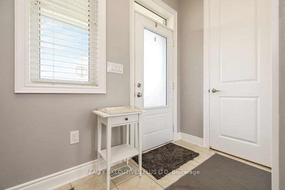86 Stillwater Crescent, Hamilton, ON L0R 2H8 – photo 3