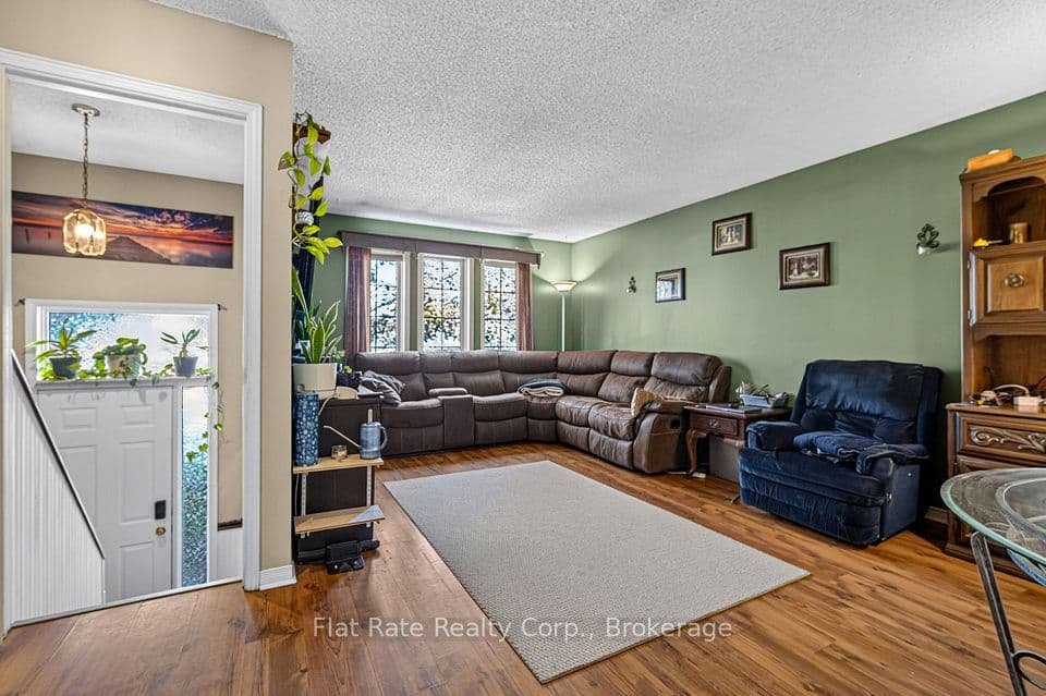 5 HUDSPETH Court, Kawartha Lakes, ON K9V 1T9 – photo 3