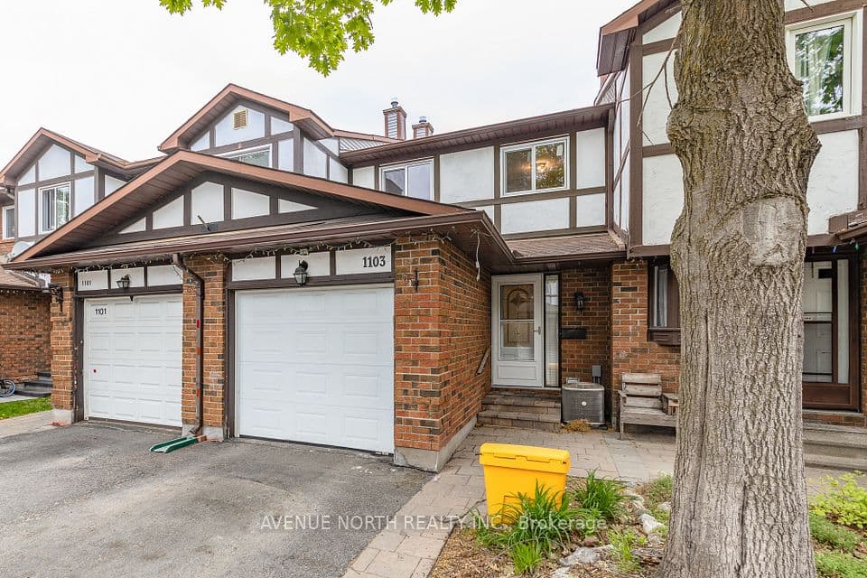 1103 Millwood Court, Orleans - Convent Glen and Area, ON K1C 3E9 – main photo