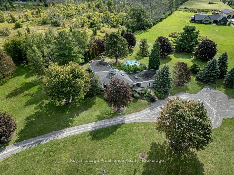 2355 County Rd 3, Prince Edward County, ON K0K 1L0 – main photo