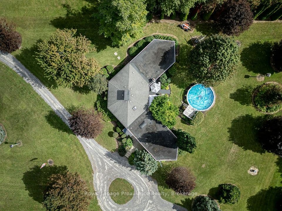 2355 County Rd 3, Prince Edward County, ON K0K 1L0 – photo 3