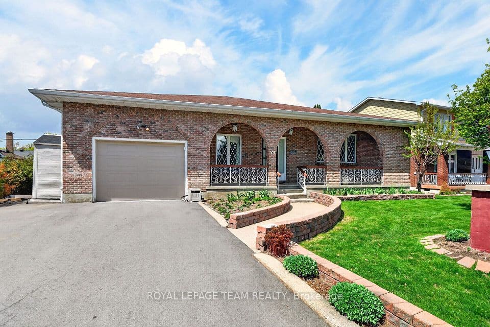 33 Norice Street, Meadowlands - Crestview and Area, ON K2G 2X3 – main photo