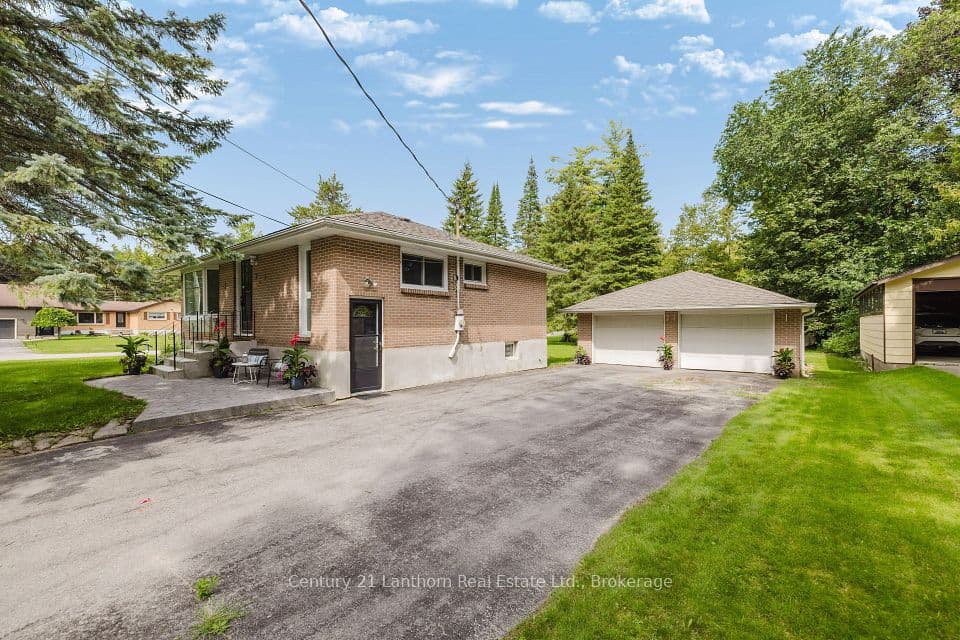23 Wood Street, Quinte West, ON K8V 5P6 – main photo