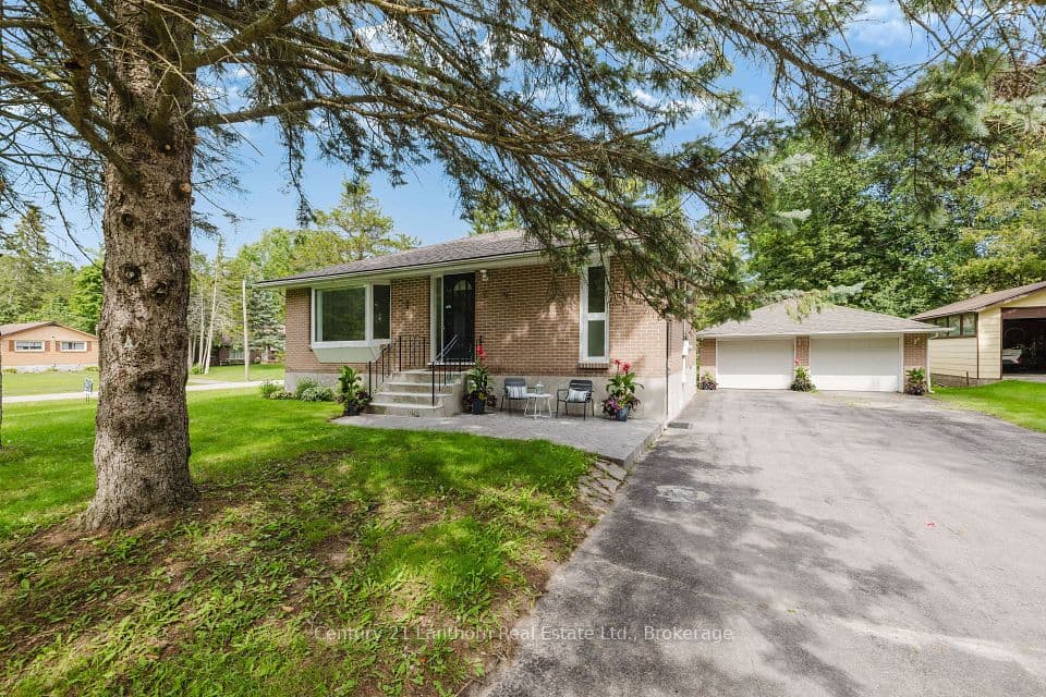 23 Wood Street, Quinte West, ON K8V 5P6 – photo 2